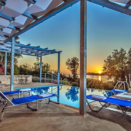 Zidanos Luxurious Sea Front Villa Marandokhórion Exteriér fotografie