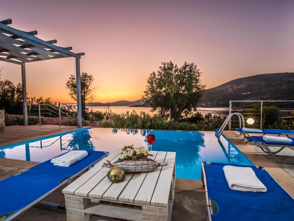 Zidanos Luxurious Sea Front Villa Marandokhórion Exteriér fotografie